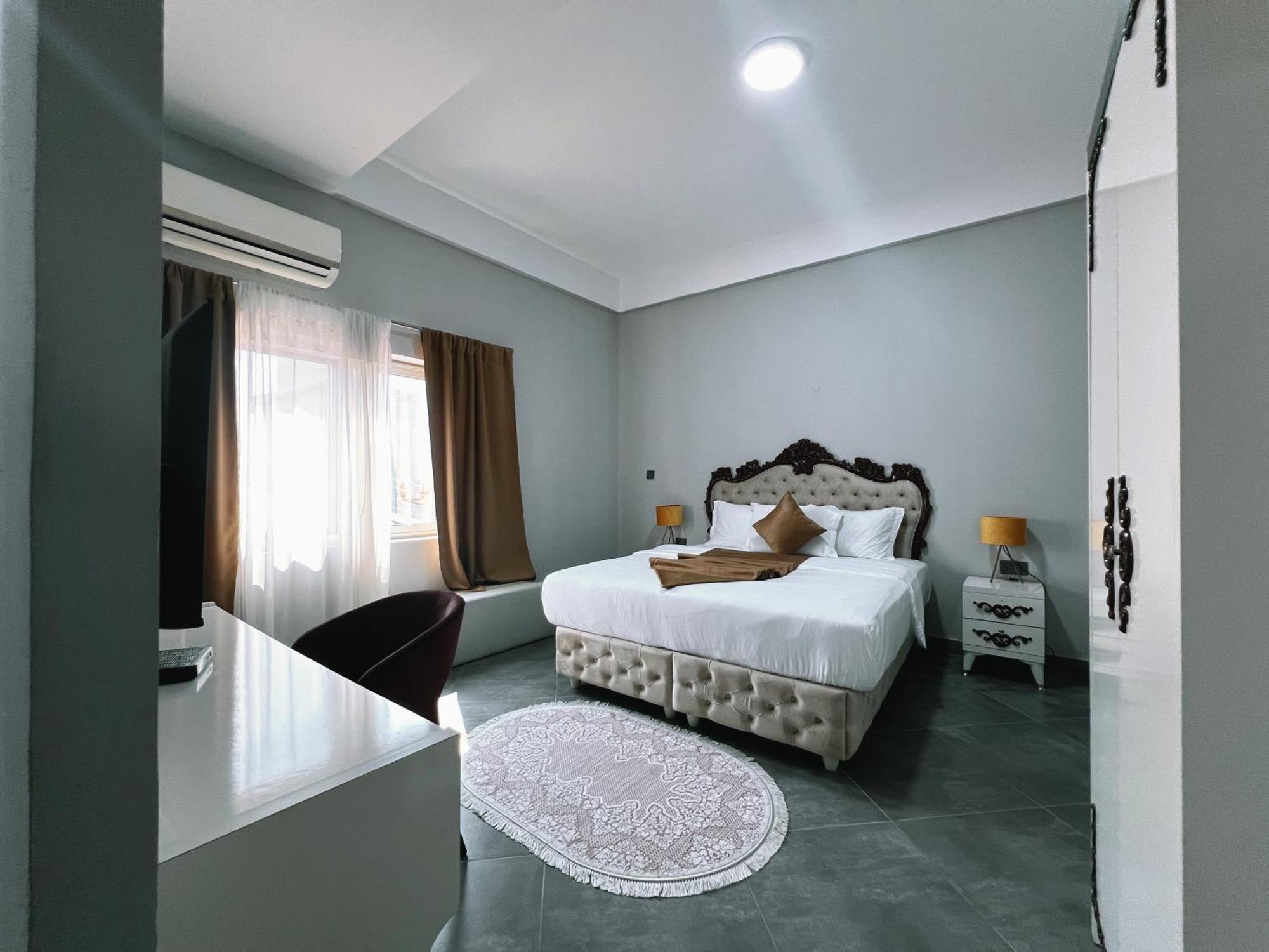 Euro Homes Hotel Accra Exteriér fotografie