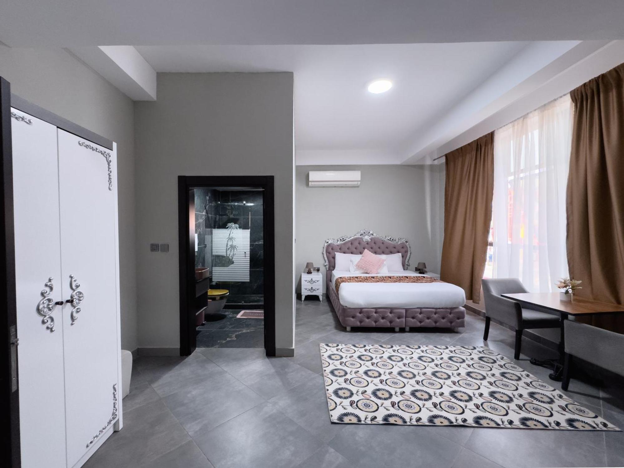 Euro Homes Hotel Accra Exteriér fotografie