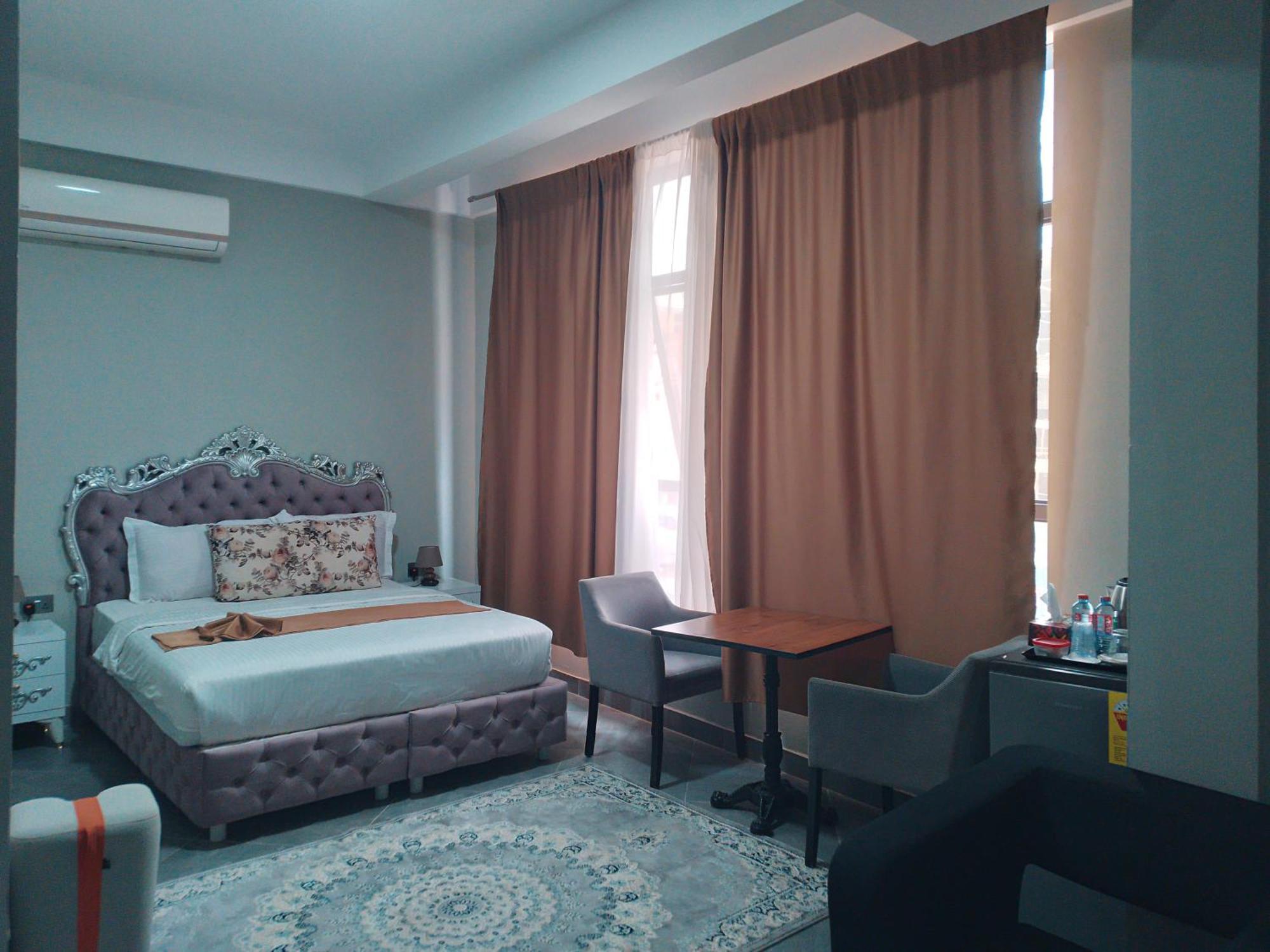 Euro Homes Hotel Accra Exteriér fotografie